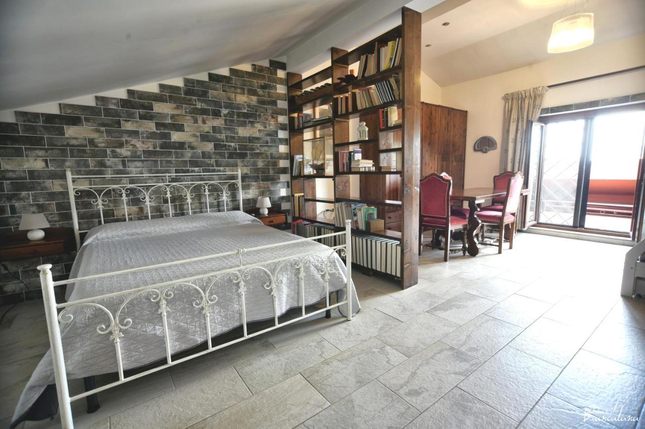 Villa Roma '900 Affitta Camere - Rome — Photos 1